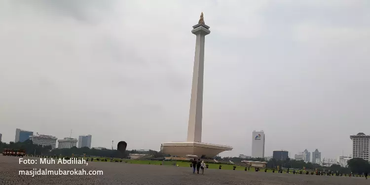 Monas 1